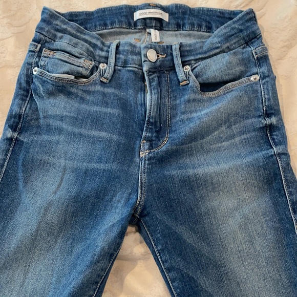 Good American Jeans - Picture 3 of 8